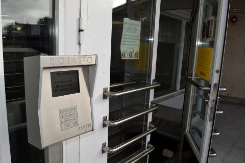 Omatoimikirjaston kirjautumislaite